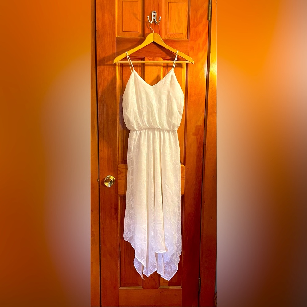 Romantic 80s sun dress